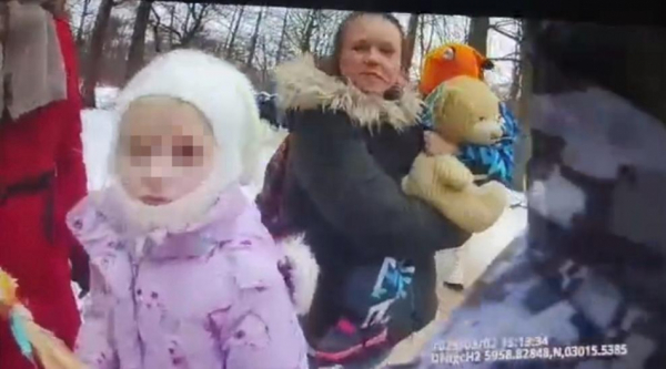 Росгвардейцы помогли матери найти дочь, потерявшуюся на Масленице в ЦПКиО Росгвардейцы помогли матери найти дочь, потерявшуюся на Масленице в ЦПКиО