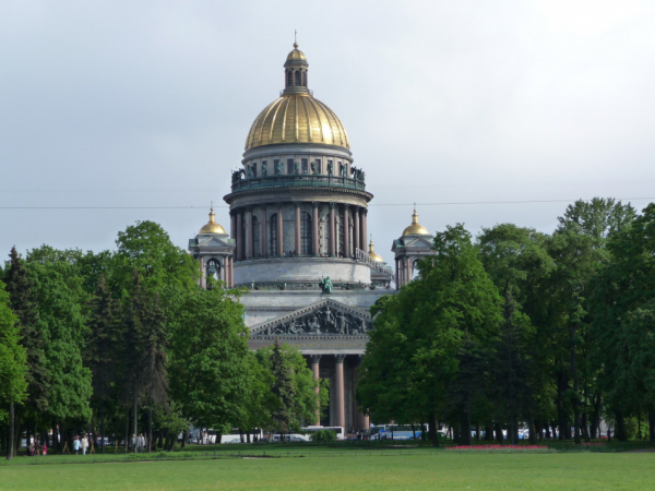 В Петербурге прошел первый муниципальный турнир по якутскому мас-рестлингу
