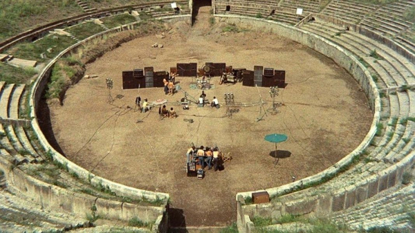 Pink Floyd поделились видео из новой версии легендарного концерта в Помпеях Pink Floyd поделились видео из новой версии легендарного концерта в Помпеях