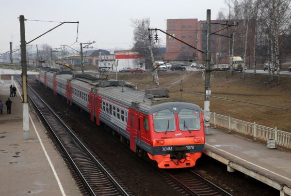 В Сестрорецке поезд насмерть сбил мужчину