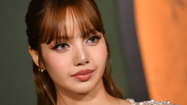 От Blackpink к сольной карьере: Сью Джин Ким снимает фильм о сольной карьере Лисы