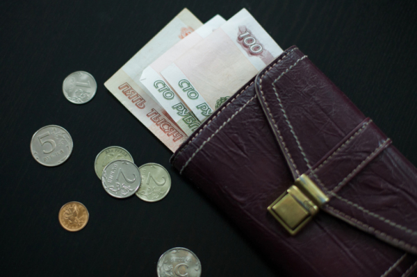 Всего 16% жителей Петербурга готовы отказаться от наличных денег в пользу онлайн-платежей Всего 16% жителей Петербурга готовы отказаться от наличных денег в пользу онлайн-платежей