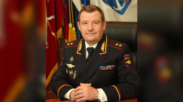 Экс-главе петербургской полиции Умнову запросили 12 лет по делу о многомиллионной взятке Экс-главе петербургской полиции Умнову запросили 12 лет по делу о многомиллионной взятке