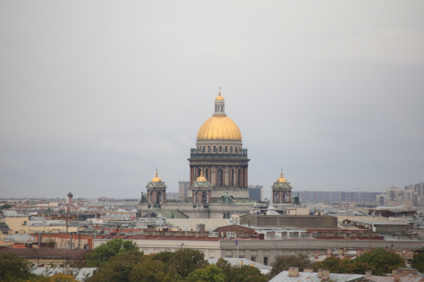 В центре Петербурга подростки подозреваются в нападении на ребенка