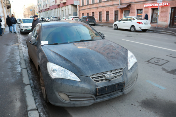 Петербургская компания попалась на изготовлении дубликатов госномеров без проверок