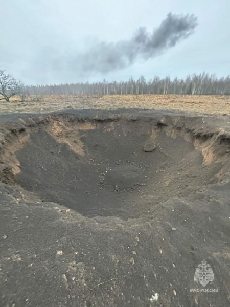 Взрывоопасная находка: под Петербургом откопали сотню мин и восемь авиабомб времен ВОВ Взрывоопасная находка: под Петербургом откопали сотню мин и восемь авиабомб времен ВОВ