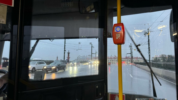 В Петербурге выбирают общественный транспорт. Комитет по транспорту ускоряет движение на загруженных улицах В Петербурге выбирают общественный транспорт. Комитет по транспорту ускоряет движение на загруженных улицах