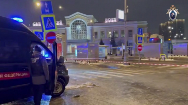 Мощный взрыв прогремел у Савеловского вокзала в Москве, есть пострадавшие Мощный взрыв прогремел у Савеловского вокзала в Москве, есть пострадавшие