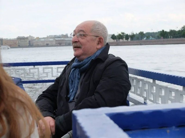 Лев Лурье: &laquo;Петербуржец не может жить без интеллектуального удобрения&raquo;