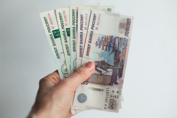 Получатели единого пособия должны подать заявление на продление до конца августа Получатели единого пособия должны подать заявление на продление до конца августа